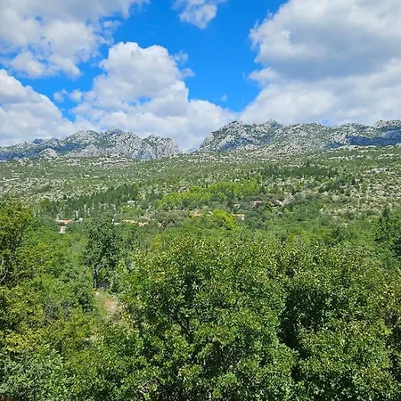 Daire Gardelin Paklenica *