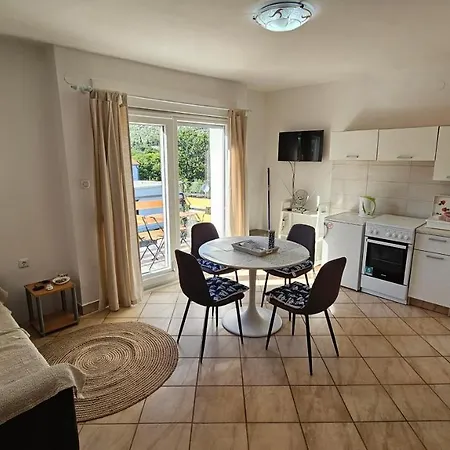 Gardelin Paklenica Apartamento *