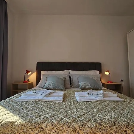 Gardelin Paklenica Apartamento *