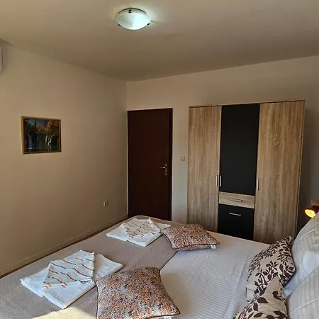 דירה Gardelin Paklenica