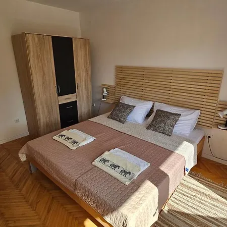 Gardelin Paklenica Apartamento *