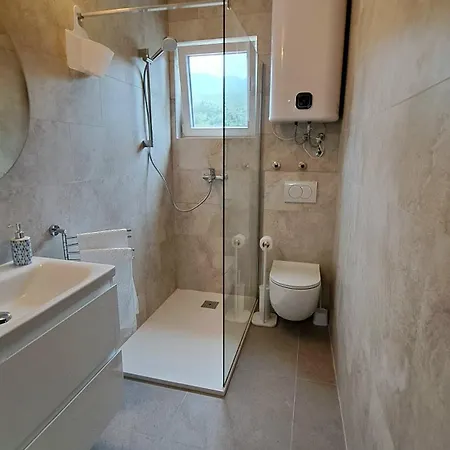 Gardelin Paklenica סלינה