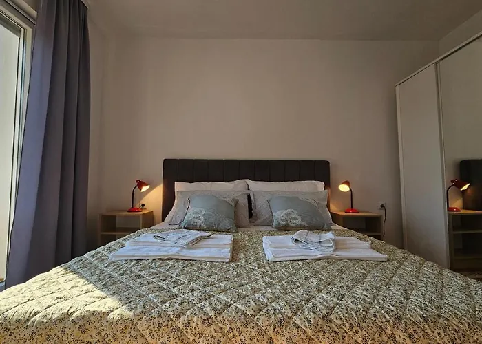 Gardelin Paklenica Апартаменты *