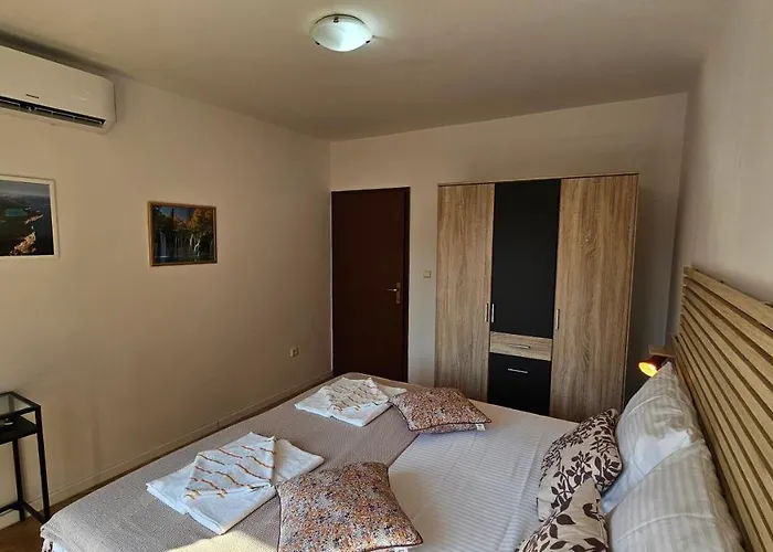 Апартаменты Gardelin Paklenica