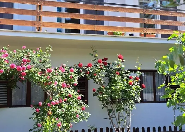 Апартаменты Gardelin Paklenica *